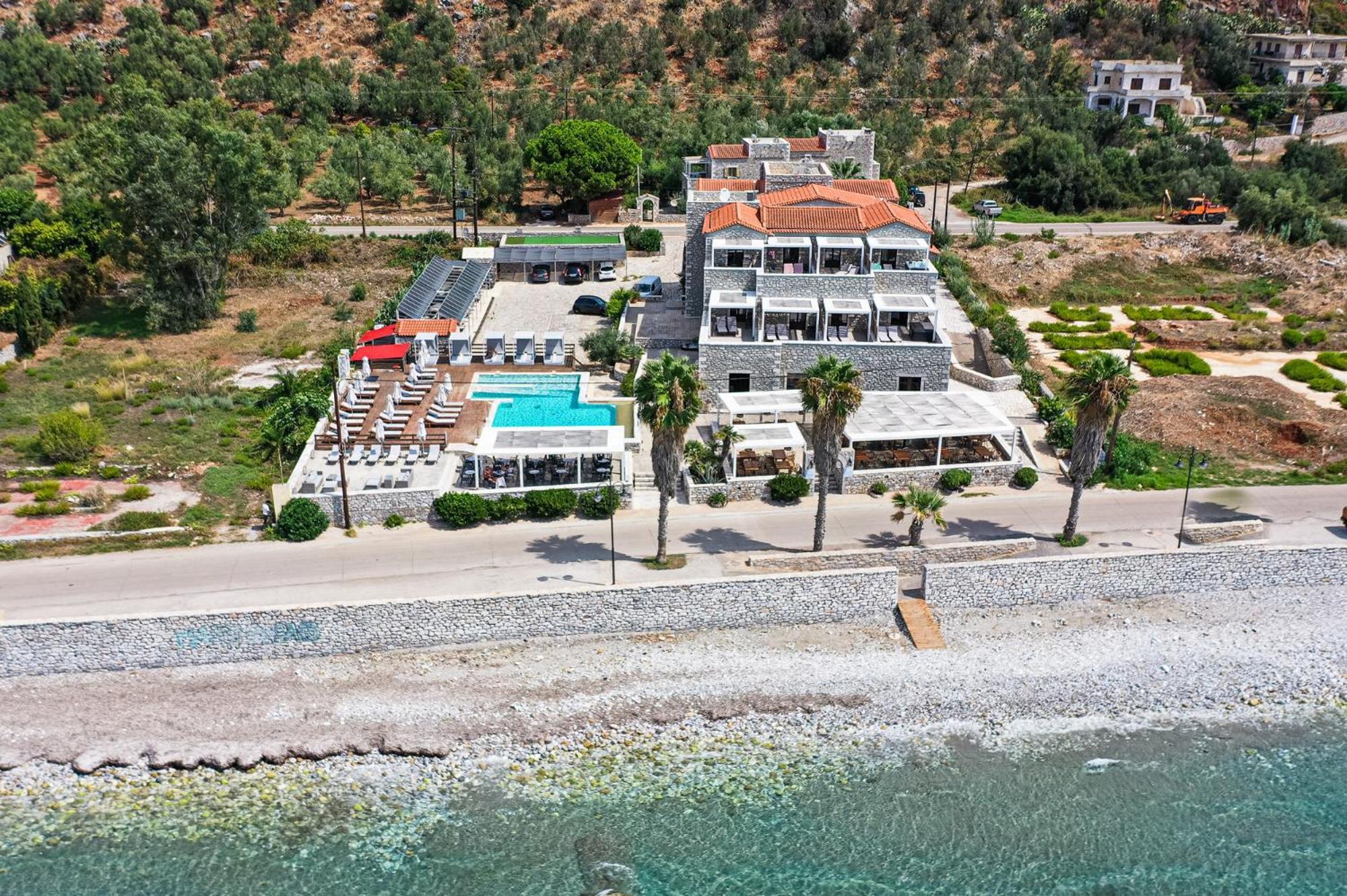 Itilo Traditional Hotel 4*