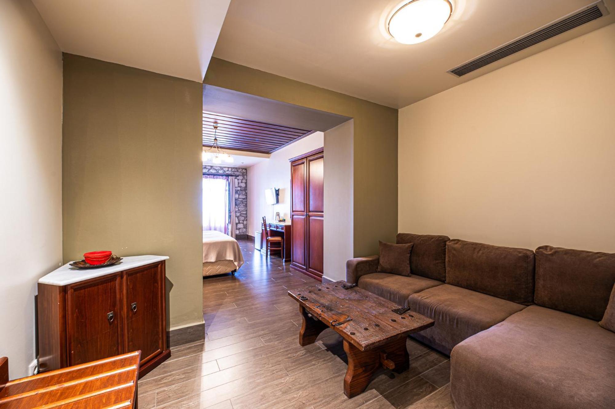 Itilo Traditional 4* Neo Oitilo