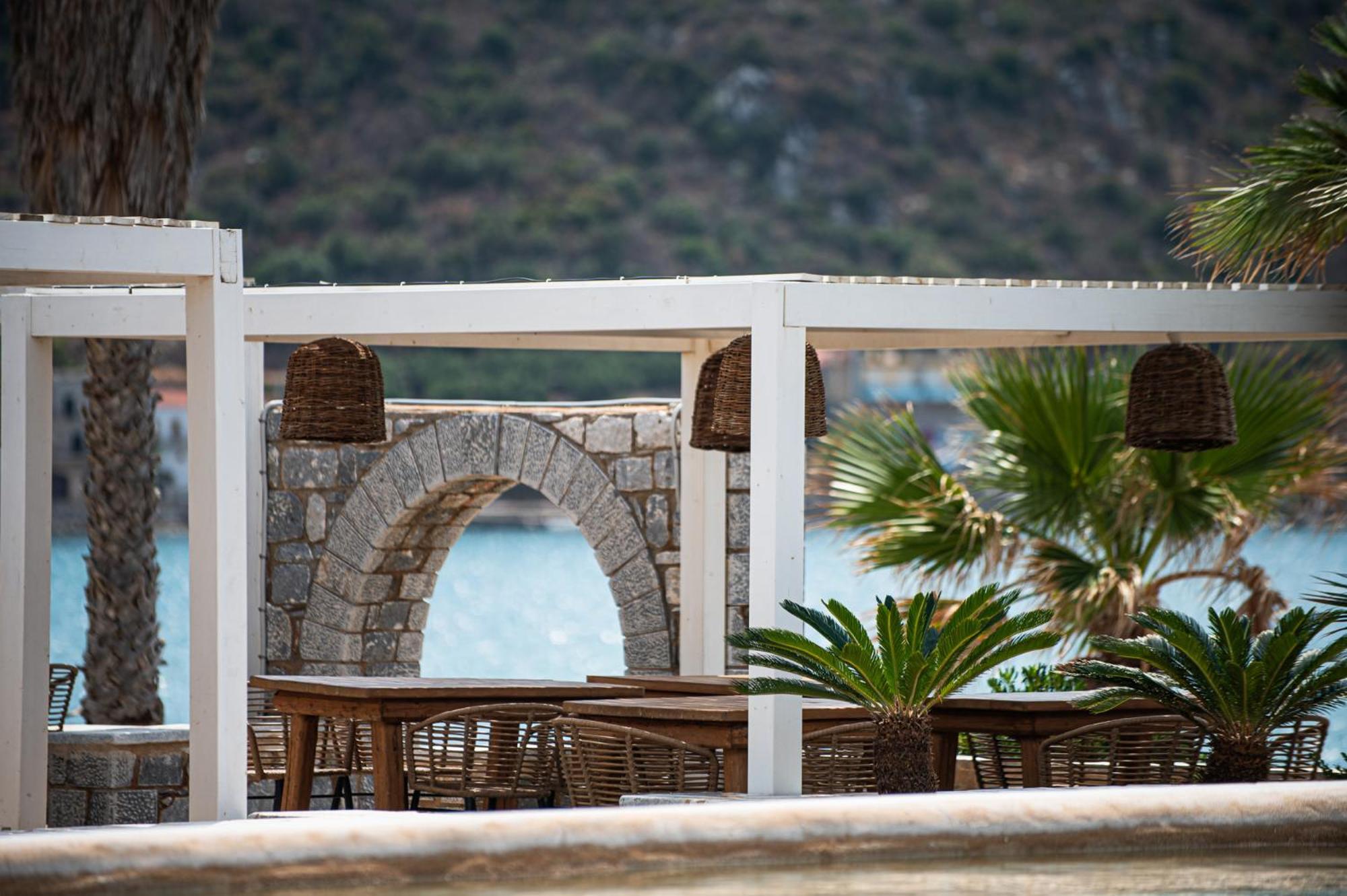 Itilo Traditional Hotel 4*